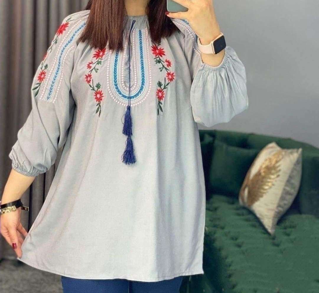 شومیز مجلسی و اسپرت زنانه مدل گلدوزی 47