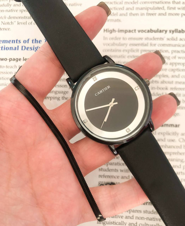 ساعت کارتیر بندچرم مشکی + دستبند 369121
