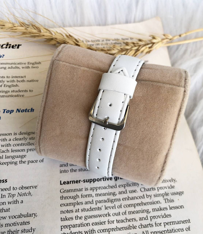 ساعت زنانه سیتیزن صفحه سفید قاب نقره ای 369195