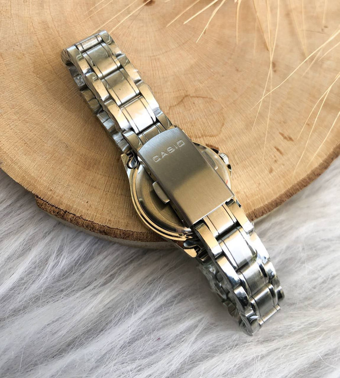 ساعت کاسیو زنانه بنداستیل نقره ای + دستبند 369199