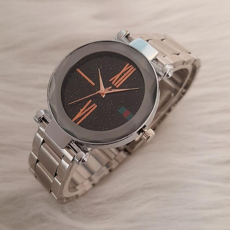 ساعت گوچی زنانه بند استیل نقره ای صفحه مشکی 369019