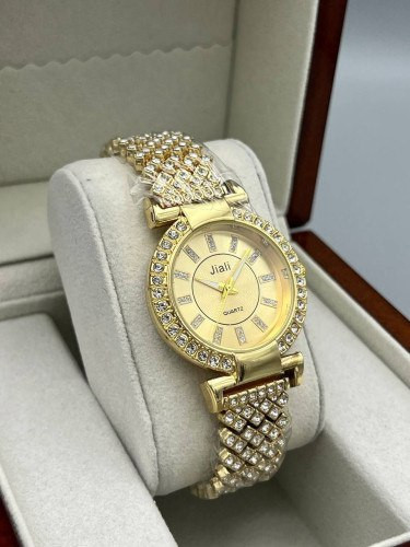 ساعت زنانه نگین دار مجلسی بنداستیل 369372