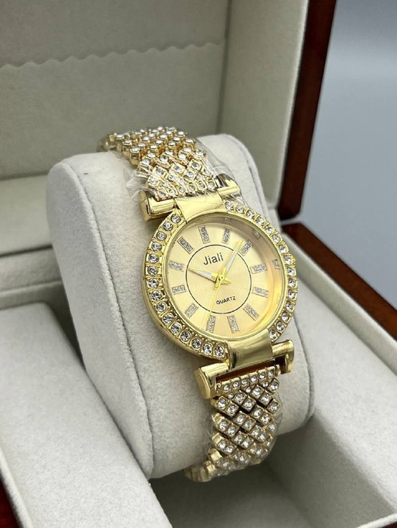 ساعت زنانه نگین دار مجلسی بنداستیل 369372