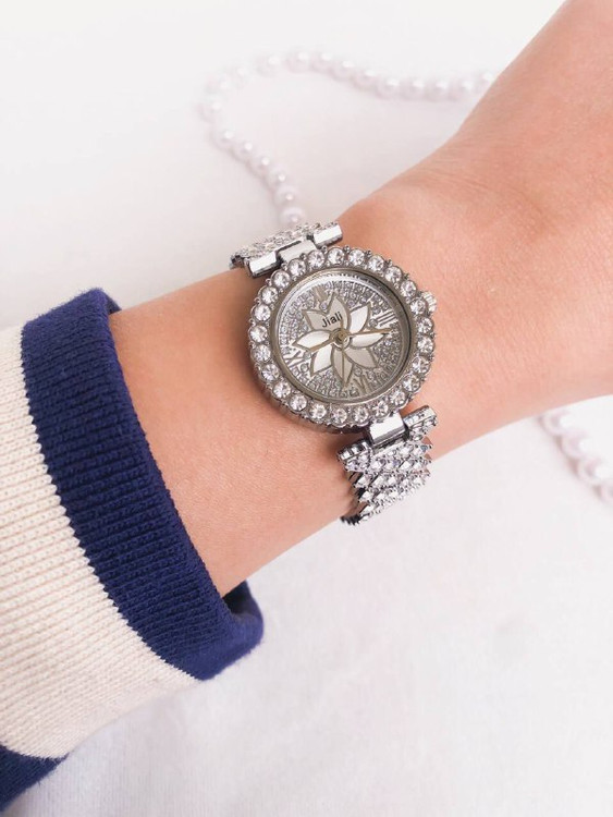 ساعت زنانه نگین دار مجلسی بنداستیل 369359