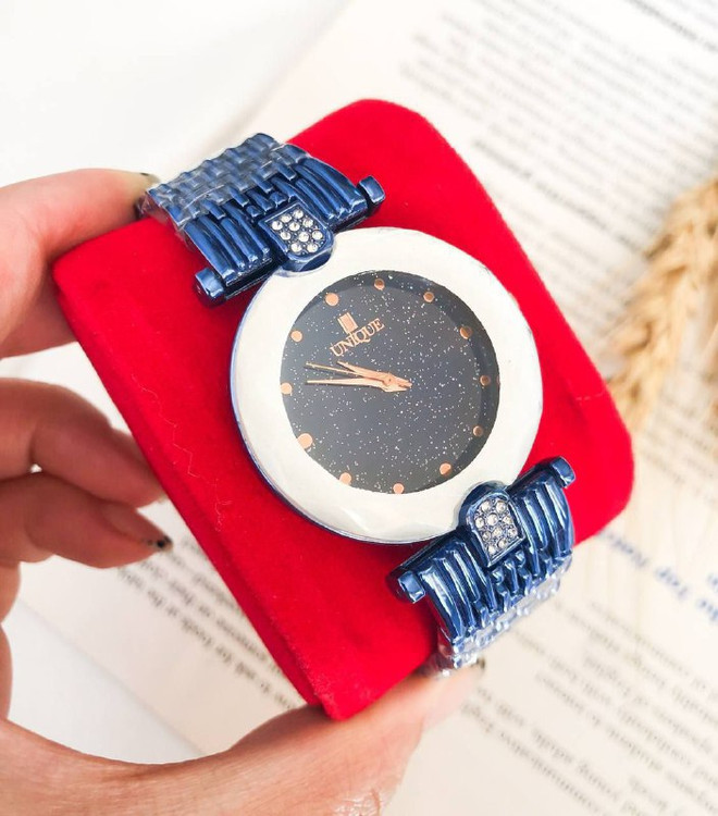 ساعت زنانه یونیک UNIQUE بنداستیل آبی صفحه مشکی 369279