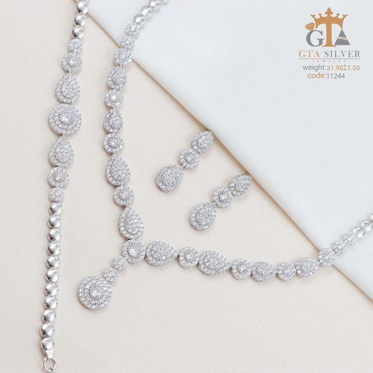 سرویس نقره جواهری مارسا سینه ریز+ گوشواره + دستبند کد 11244