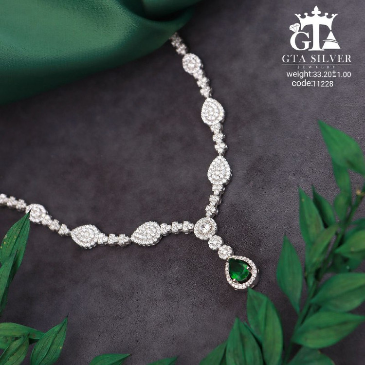 سرویس نقره جواهری مارسا سینه ریز+ گوشواره + دستبند کد 11228