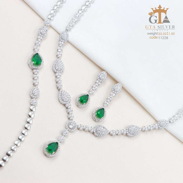 سرویس نقره جواهری مارسا سینه ریز+ گوشواره + دستبند کد 11228