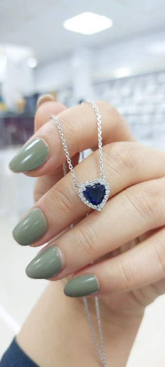 گردنبند نقره جواهری همراه سنگ شیک