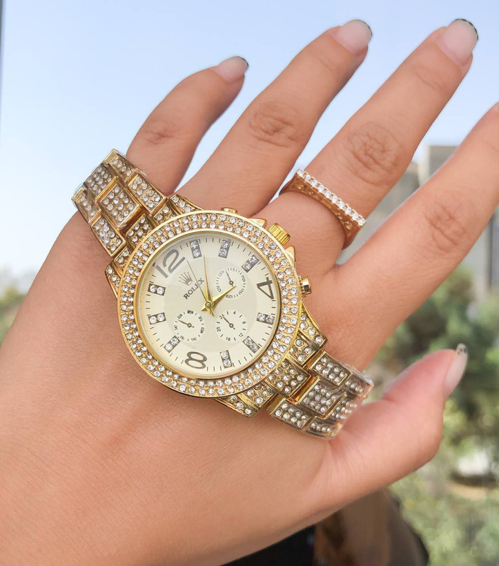 ساعت رولکس نگین دار طلایی کد 369260