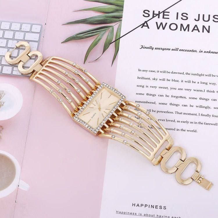 ساعت زنانه شیک نگین دار مدل تیفانی مکعبی