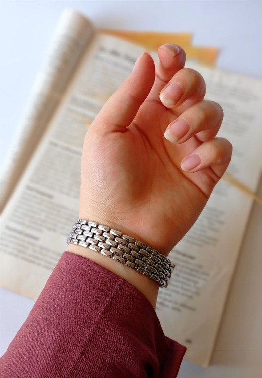 ساعت مچی زنانه بنداستیل نقره ای صفحه گرد مارک CK