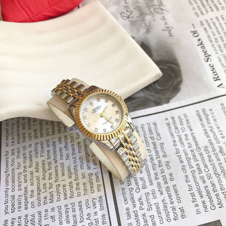 ساعت زنانه استیل صفحه دور نگین و ساده مارک معروف ROLEX کد 9954