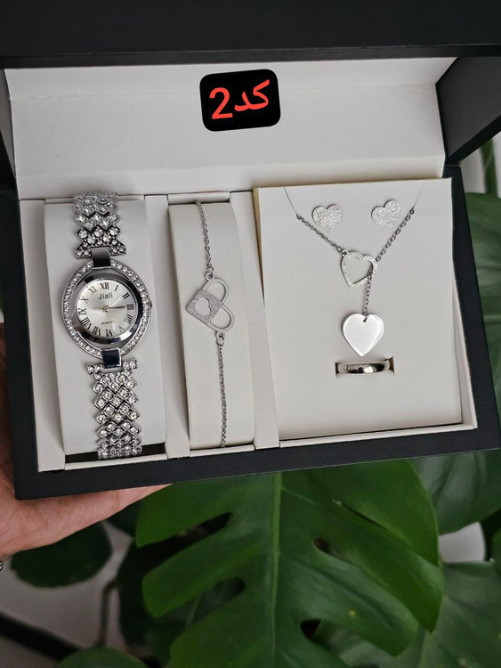 ست زنانه و دخترانه ساعت و دستبند و نیمست استیل کد 2054