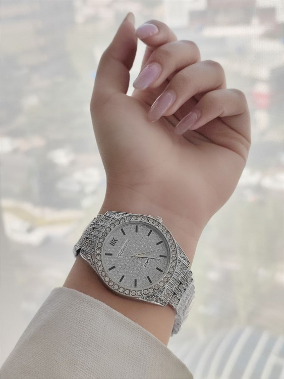 ساعت کالکشن نگین دار زنانه