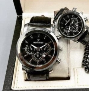 ساعت مشکی بندچرمی قاب نقرهای رومانسون + دستبند قلبی کد 369490