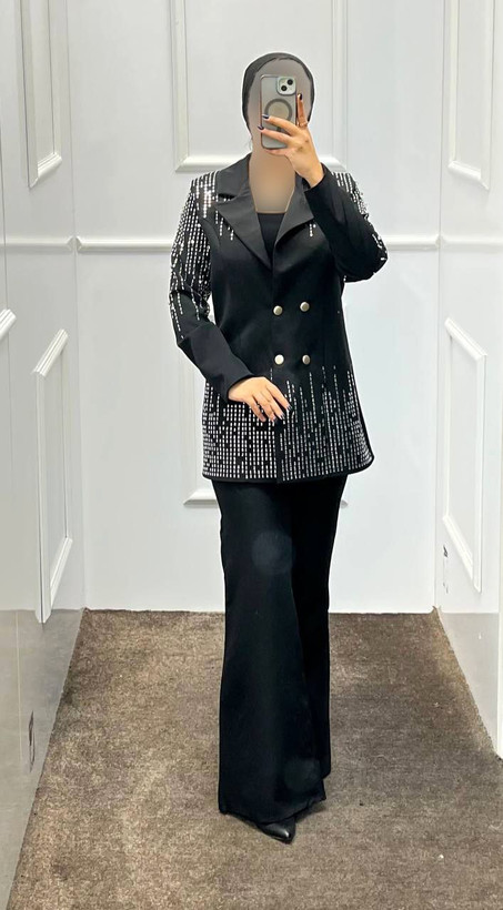 کت و شلوار زنانه نگین کاری شده مدل کرشمه