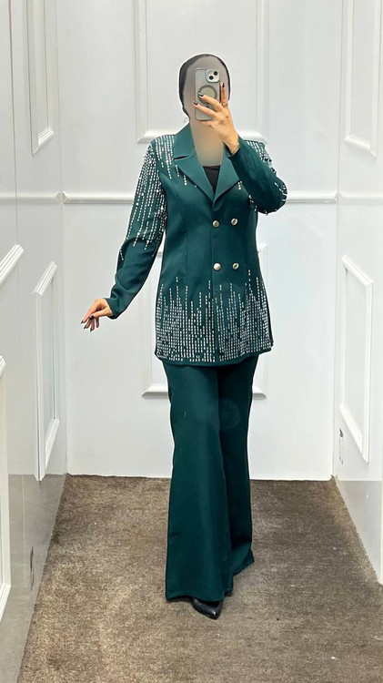 کت و شلوار زنانه نگین کاری شده مدل کرشمه