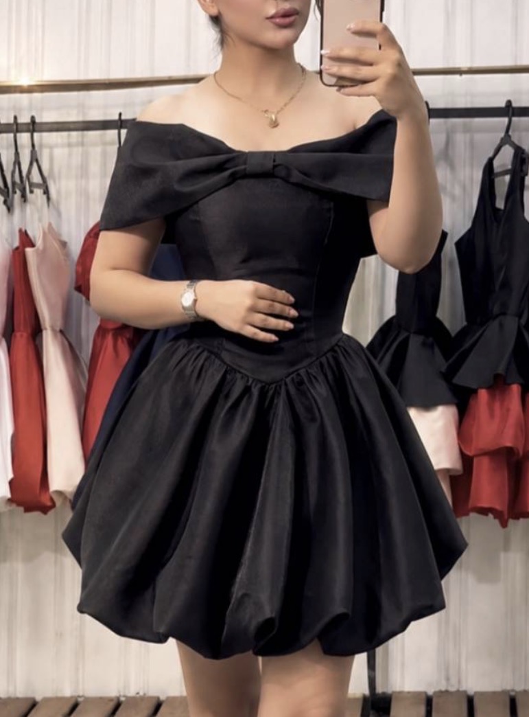 پیراهن زنانه مجلسی و شب عروسکی مدل ملیکا